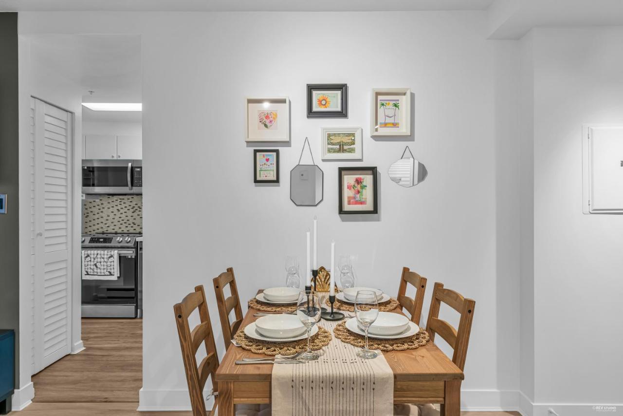 1-Br Condo In Downtown Coal Harbour With Parking And City Views Ванкувър Екстериор снимка