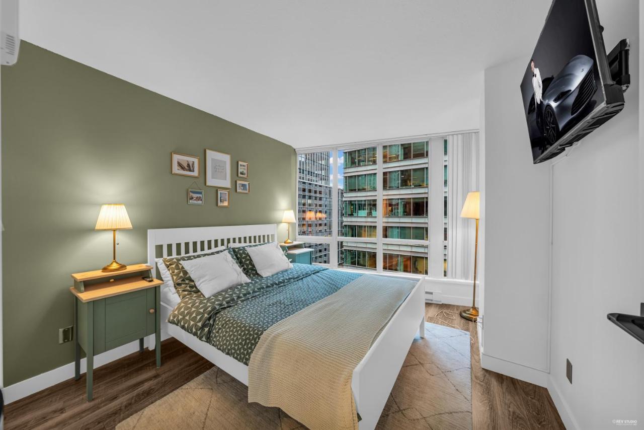 1-Br Condo In Downtown Coal Harbour With Parking And City Views Ванкувър Екстериор снимка